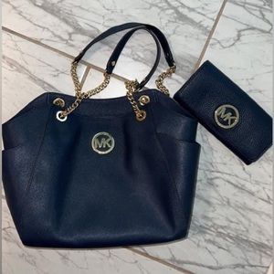Michael Kors Purse with matching wallet